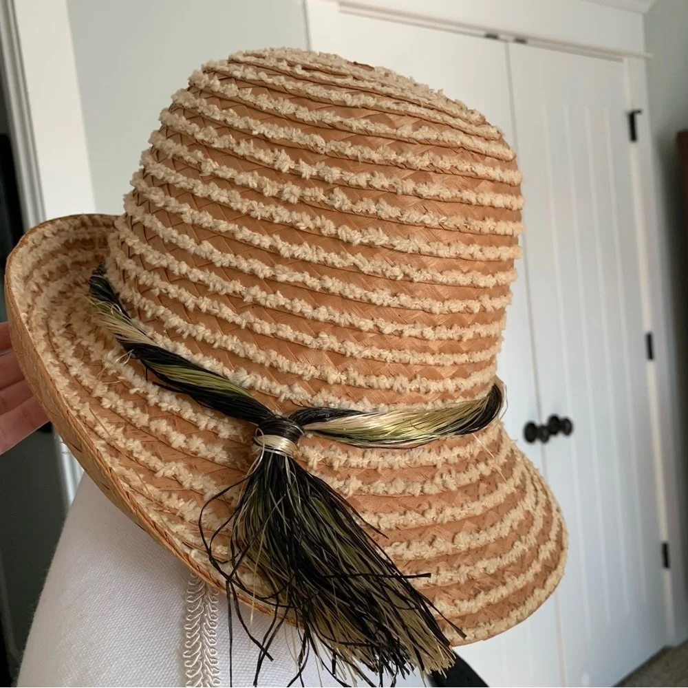 Gorgeous Made in Italy Vintage Straw Hat - Picture 6 of 8